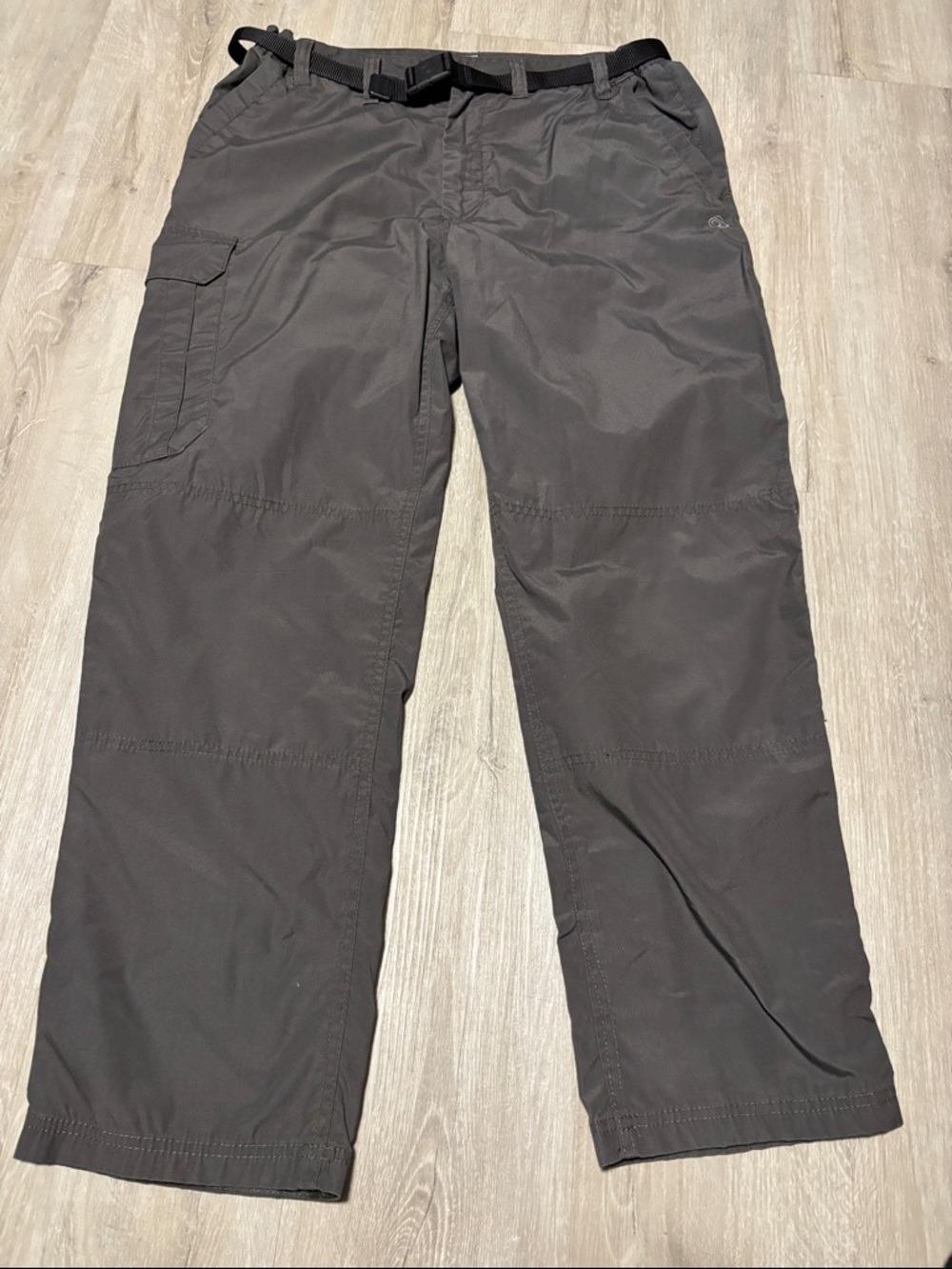 Craghoppers Men's Dark Gray Cargo Pants‎ with Belt